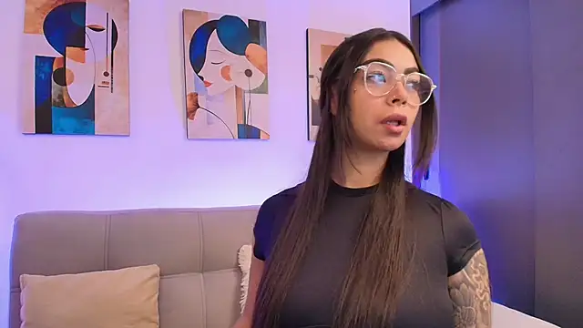 Snapshot of miaa_saenz1 chatting on 05-30-26, 04:19 miaa saenz1 online show from 05-30-26, 04:19