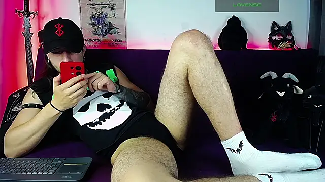Snapshot of blckwolf_6 chatting on 09-10-25, 06:51 blckwolf 6 online show from 09-10-25, 06:51