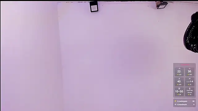 Roxie-Summers11 online show from 04-30-26, 08:57
