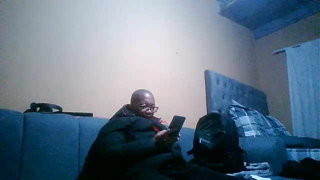 Snapshot of Sgeme325is chatting on 06-06-26, 09:31 Sgeme325is online show from 06-06-26, 09:31