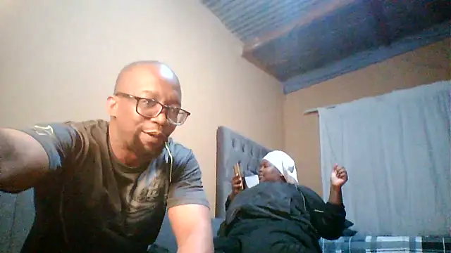 Snapshot of Sgeme325is chatting on 06-03-26, 07:07 Sgeme325is online show from 06-03-26, 07:07