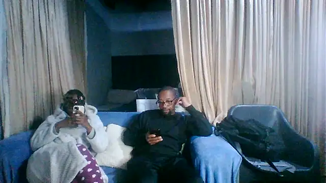 Snapshot of Sgeme325is chatting on 06-22-26, 08:28 Sgeme325is online show from 06-22-26, 08:28