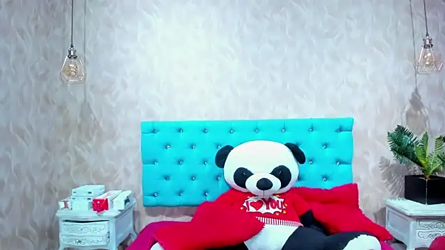 MadelineDoll online show from 11-29-25, 02:39