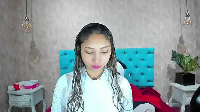 MadelineDoll online show from 01-18-26, 01:47