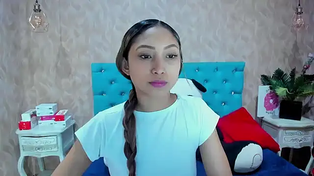 MadelineDoll online show from 10-29-25, 03:11