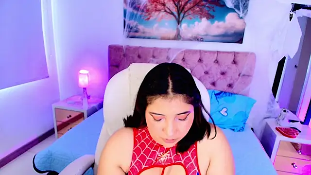 Snapshot of Emma_monserrat chatting on 10-25-25, 07:25 Emma monserrat online show from 10-25-25, 07:25