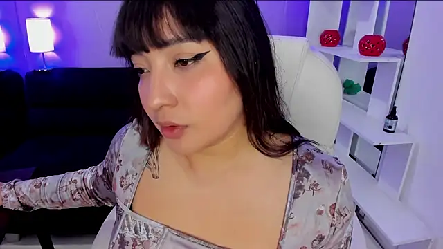 Emma monserrat online show from 05-25-26, 11:20