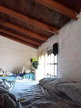 Viudanegraa online show from 04-23-26, 12:29