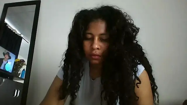 Ivon-09 online show from 10-10-25, 07:47