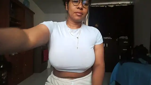 Ivon-09 online show from 10-19-25, 11:13