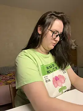 hungry1bunny online show from 10-12-25, 07:04