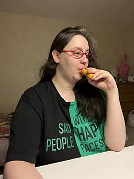 hungry1bunny online show from 05-08-26, 04:44