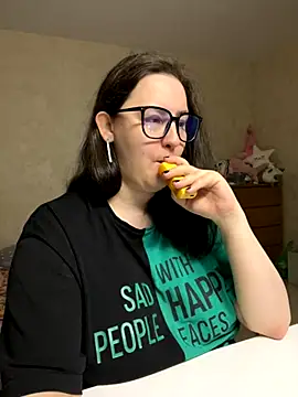 hungry1bunny online show from 11-14-25, 05:49