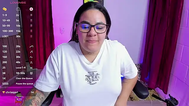 Snapshot of Sharon_hils chatting on 01-26-25, 12:47 Sharon hils online show from 01-26-25, 12:47