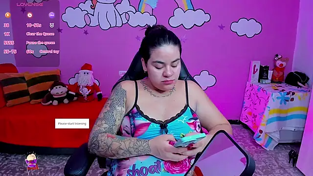 Snapshot of Sharon_hils chatting on 12-04-25, 11:31 Sharon hils online show from 12-04-25, 11:31