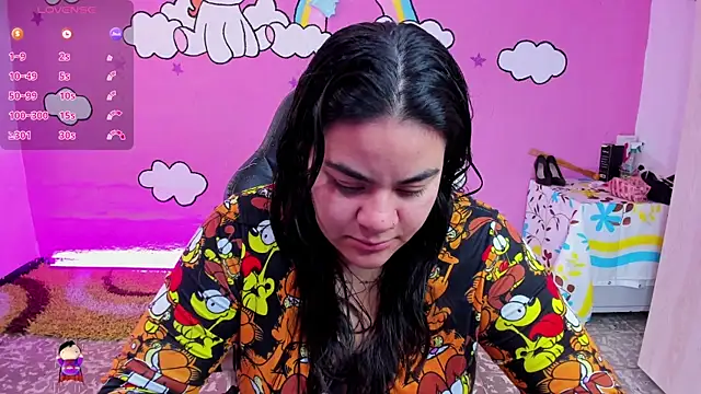 Snapshot of Sharon_hils chatting on 02-18-26, 06:15 Sharon hils online show from 02-18-26, 06:15