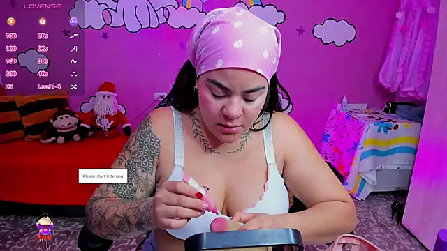 Snapshot of Sharon_hils chatting on 12-02-25, 11:12 Sharon hils online show from 12-02-25, 11:12