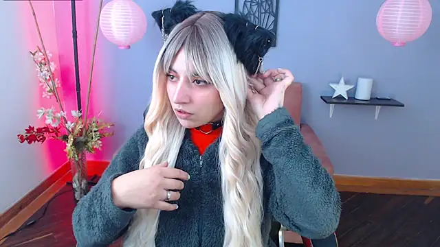 Snapshot of yumin3ko chatting on 02-01-25, 10:37 yumin3ko online show from 02-01-25, 10:37