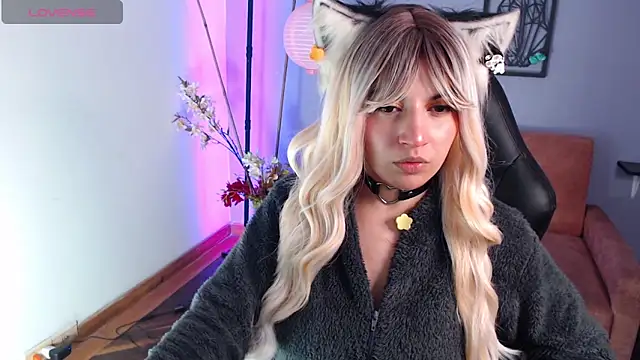 Snapshot of yumin3ko chatting on 12-14-24, 07:51 yumin3ko online show from 12-14-24, 07:51