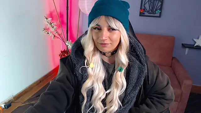 Snapshot of yumin3ko chatting on 12-10-24, 08:30 yumin3ko online show from 12-10-24, 08:30