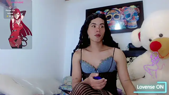 Snapshot of poison_girl21 chatting on 07-04-26, 01:59 poison girl21 online show from 07-04-26, 01:59