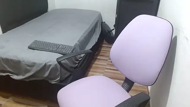 charlotte slut online show from 07-16-26, 09:34