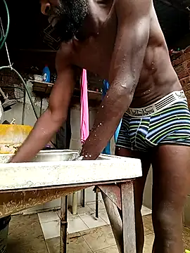 Snapshot of Yairelnegro chatting on 10-05-25, 08:32 Yairelnegro online show from 10-05-25, 08:32