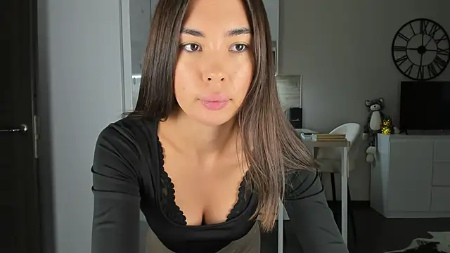 nilliluv online show from 11-30-25, 11:55