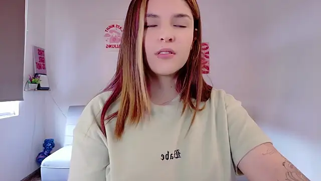 Mariangeel online show from 10-15-25, 03:20