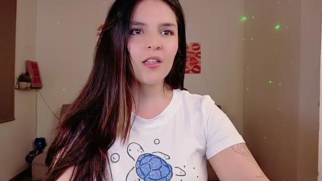 Snapshot of Mariangeel chatting on 06-11-26, 12:54 Mariangeel online show from 06-11-26, 12:54