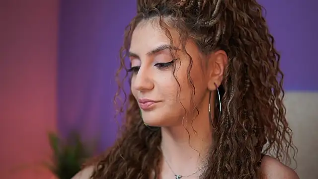 Snapshot of SabrinaHope chatting on 02-14-26, 10:43 SabrinaHope online show from 02-14-26, 10:43