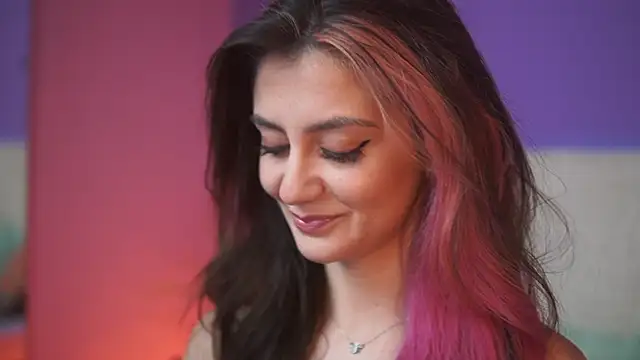 SabrinaHope online show from 12-14-25, 08:47