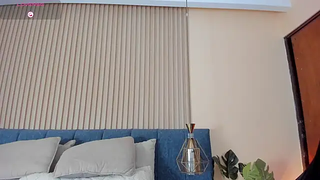 Snapshot of kathecute__ chatting on 03-31-26, 01:40 kathecute online show from 03-31-26, 01:40