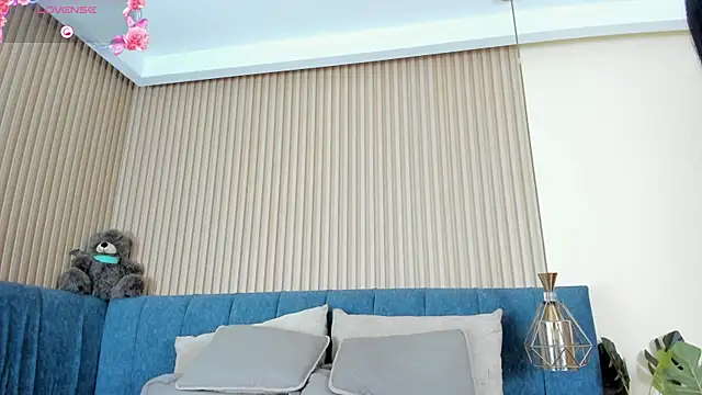 Snapshot of kathecute__ chatting on 04-09-26, 01:40 kathecute online show from 04-09-26, 01:40