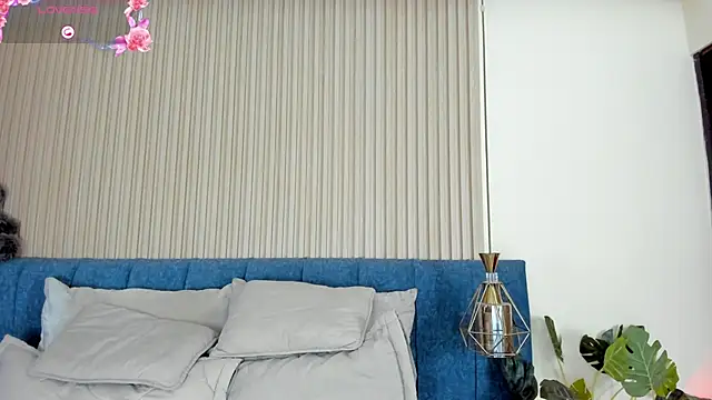 Snapshot of kathecute__ chatting on 04-16-26, 01:39 kathecute online show from 04-16-26, 01:39