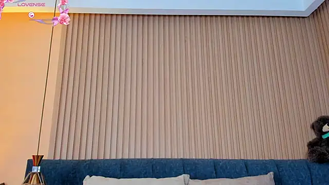 kathecute   online show from 10-29-25, 01:37