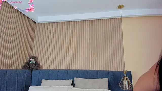 kathecute   online show from 10-04-25, 01:40