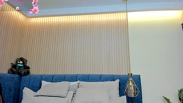 Snapshot of kathecute__ chatting on 04-17-26, 01:41 kathecute online show from 04-17-26, 01:41