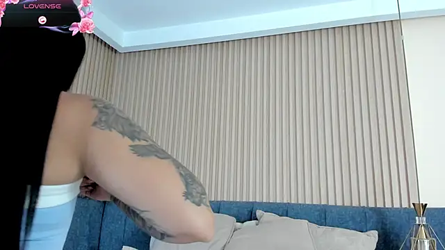 Snapshot of kathecute__ chatting on 04-11-26, 01:46 kathecute online show from 04-11-26, 01:46