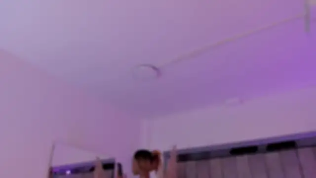 ChaynnaCooper online show from 10-17-25, 04:05