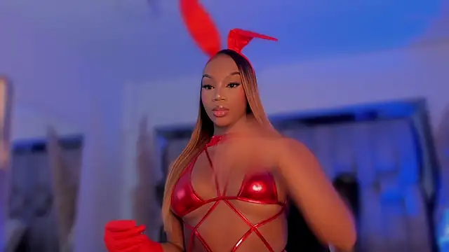 ChaynnaCooper online show from 10-31-25, 04:42