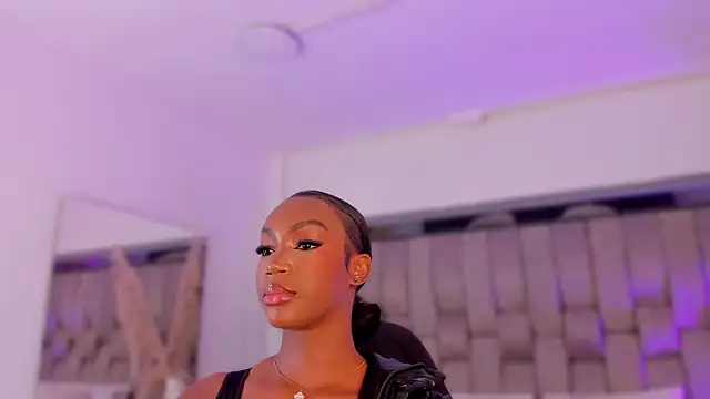 ChaynnaCooper online show from 02-07-26, 03:47