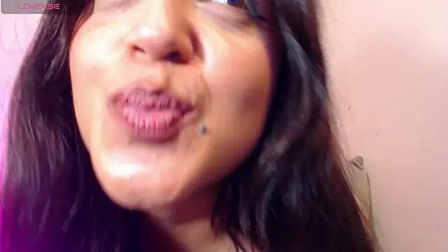 Snapshot of stephanyyx chatting on 09-30-25, 01:33 stephanyyx online show from 09-30-25, 01:33