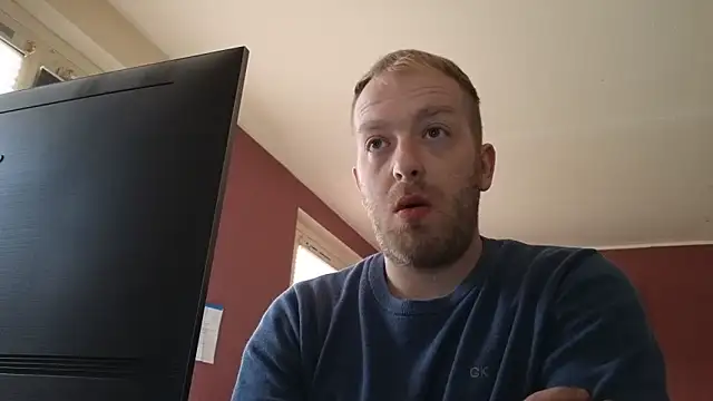 Henner33 online show from 03-15-26, 01:40