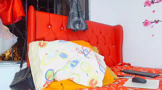 VeronicaDocell online show from 03-23-25, 03:43