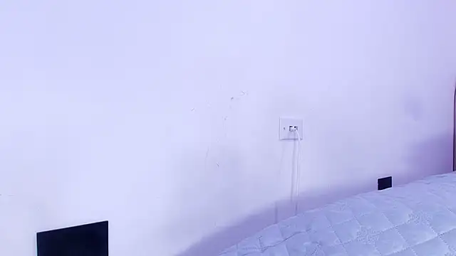 nicol f online show from 04-14-26, 03:11