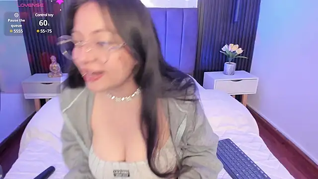 Snapshot of melany_heaven chatting on 03-07-25, 08:45 melany heaven online show from 03-07-25, 08:45