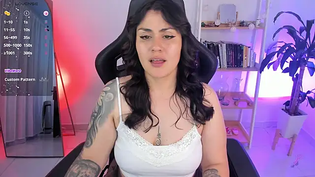 GretaX-X online show from 04-08-26, 12:12