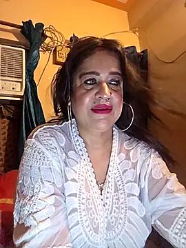 Hot Queen77 online show from 04-10-26, 06:04