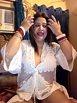 Hot Queen77 online show from 03-28-26, 06:09